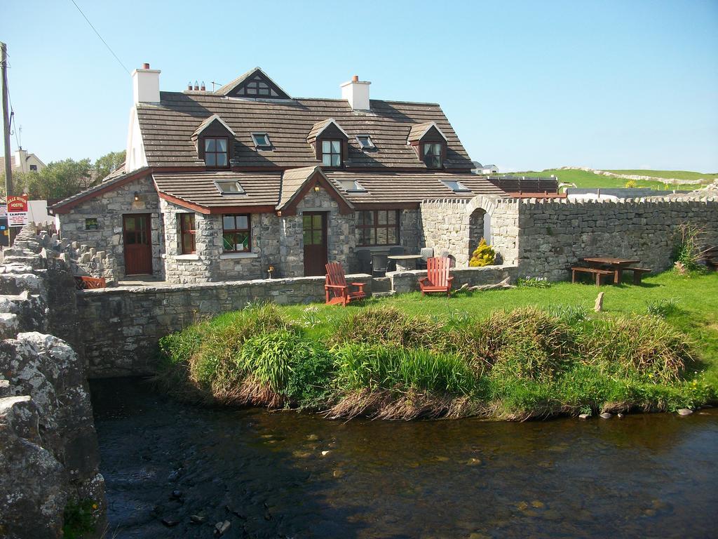 Aille River Tourist Hostel And Camping Doolin Exterior photo