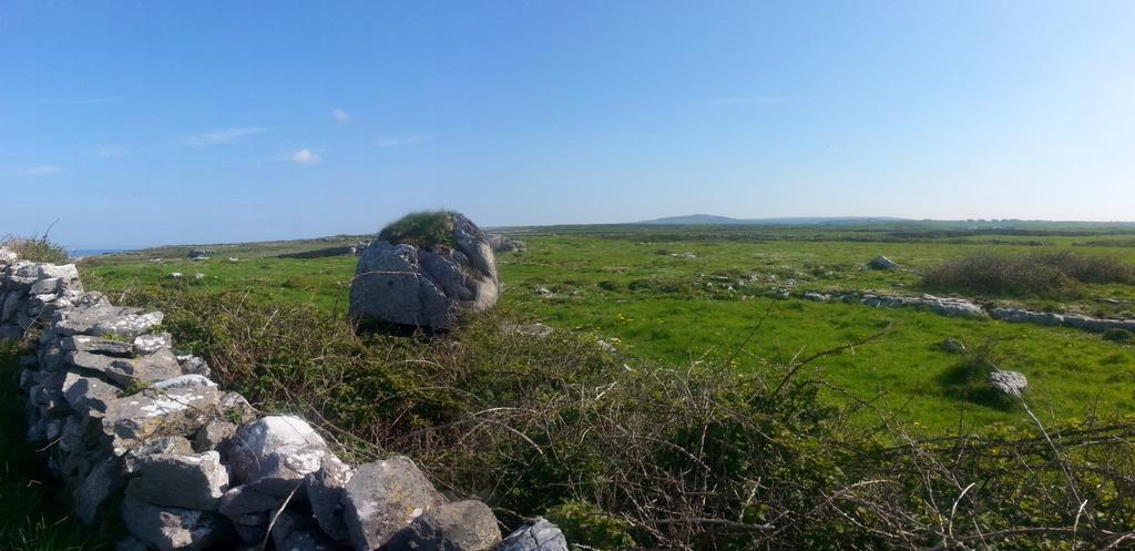 Aille River Tourist Hostel And Camping Doolin Exterior photo